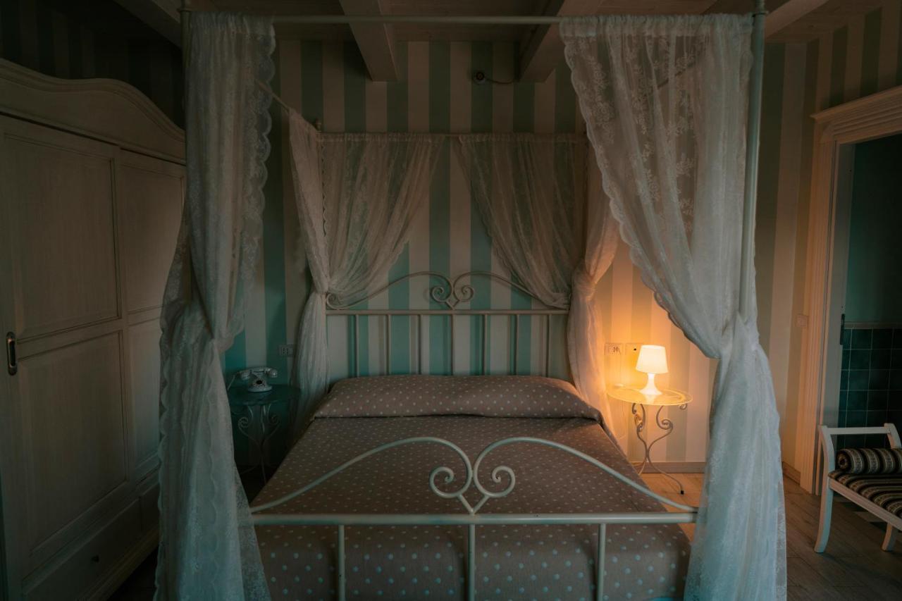 Ca' Del Conte - Maison De Charme Padula Bagian luar foto