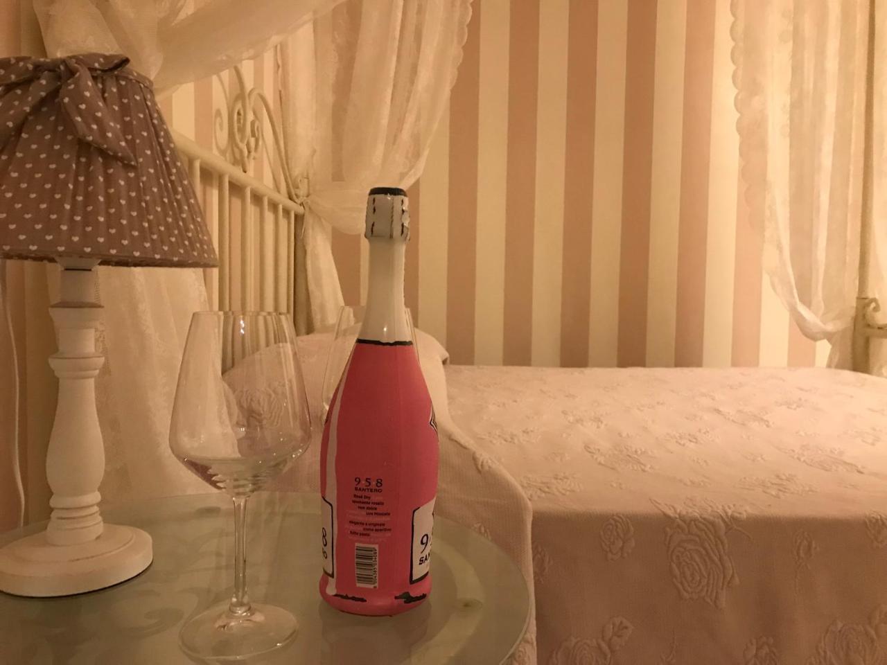 Ca' Del Conte - Maison De Charme Padula Bagian luar foto