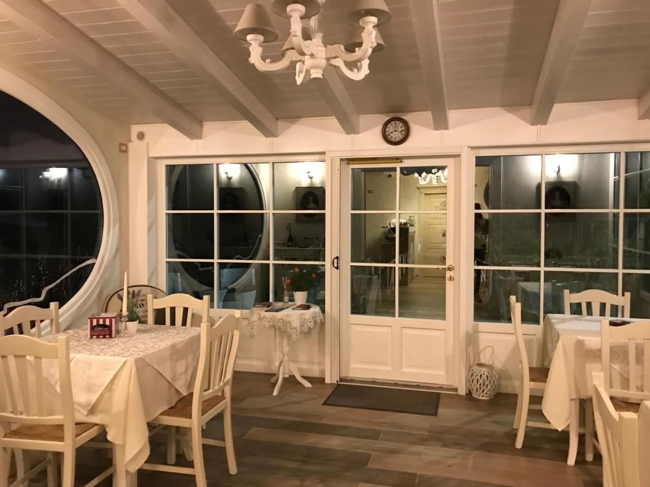 Ca' Del Conte - Maison De Charme Padula Bagian luar foto